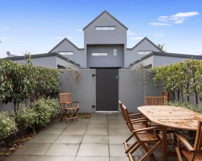 24 Andover Street, Merivale 1