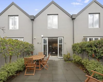 24 Andover Street, Merivale 2