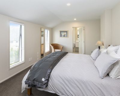 29 Andover Street, Merivale 5